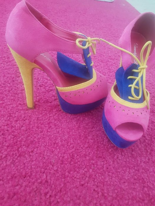 Дамски обувки 9 лв