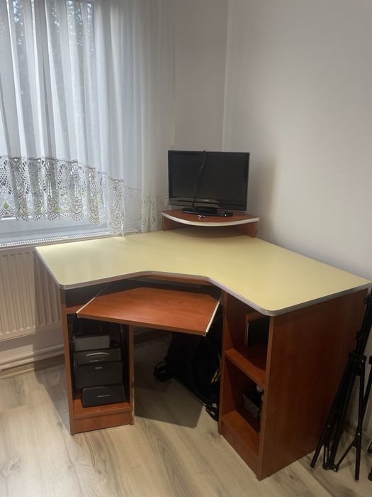 Mobilă de cameră din cu uși postforming+ birou