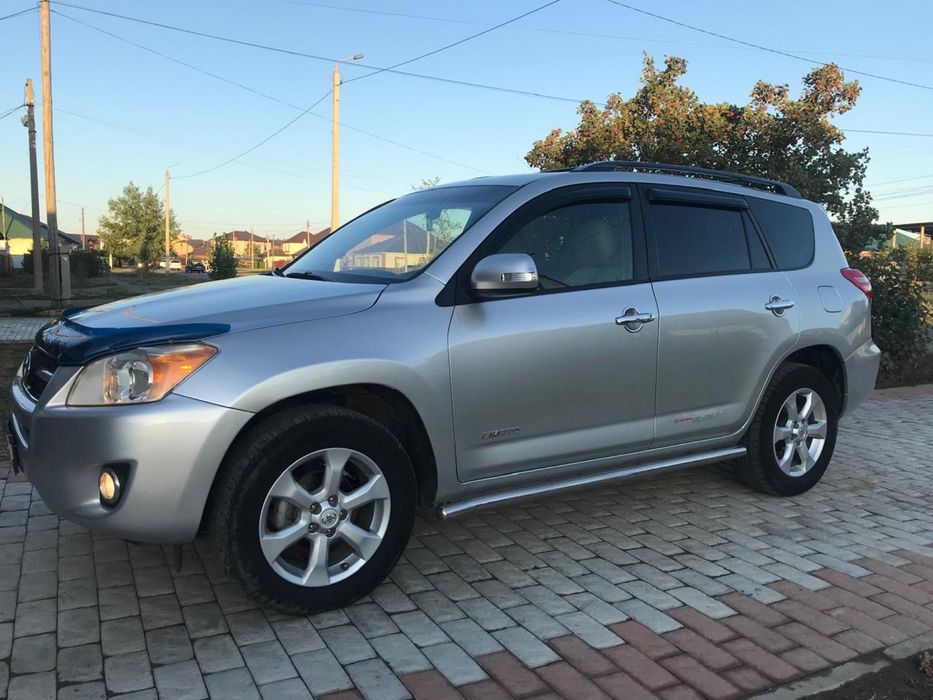 Rav4 3 поколение 2011 год