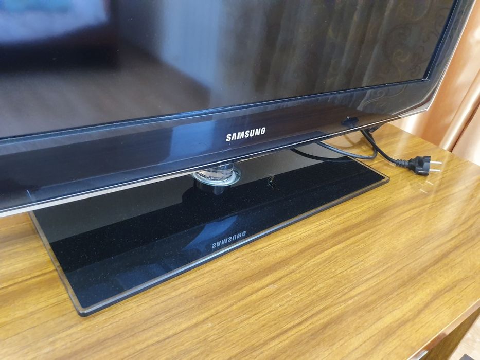 Продам телевизор SAMSUNG