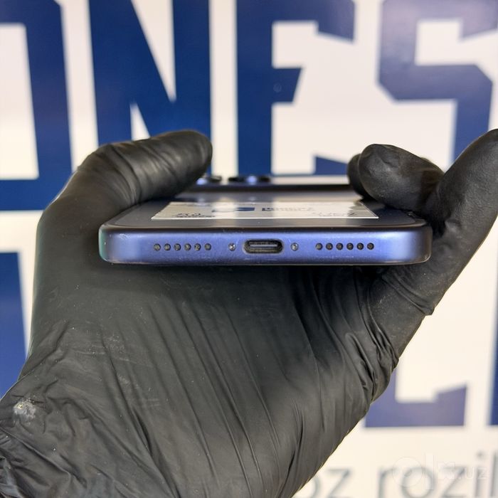 Iphone 17 Pro Max blue
