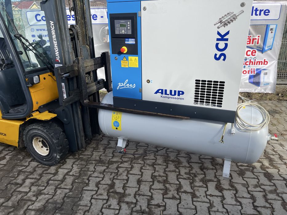 Inchiriez compresoare aer / inchiriez Compresor ,Uscator ,Rezervor aer