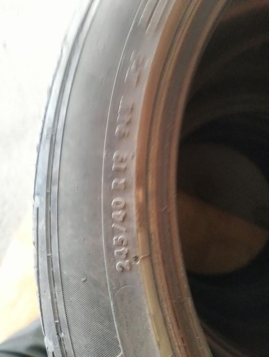 Шины комплект 245/40/19 Continental.