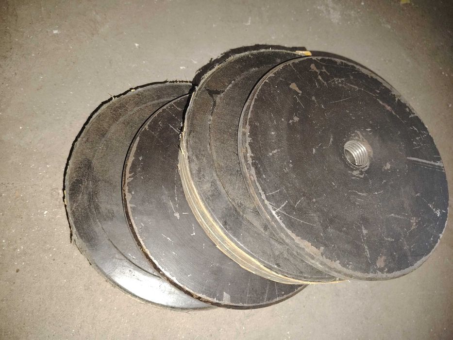 Дъмбели с лежанка и дискове