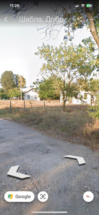 Продавам парцел с къща в Шабла