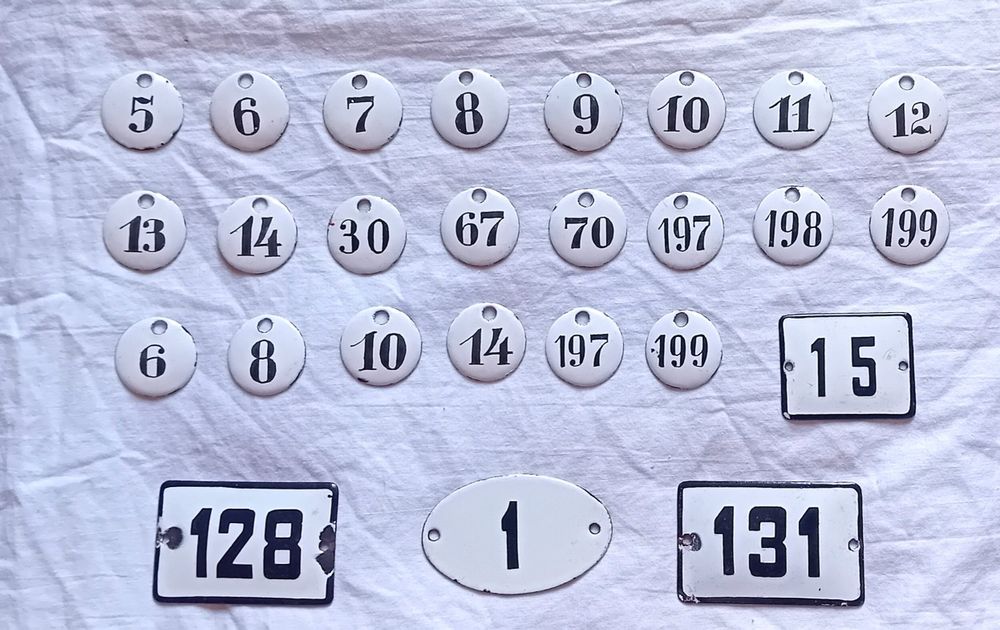 Лот емайлирани табели номер улица ретро СОЦ гараж багаж етаж вход