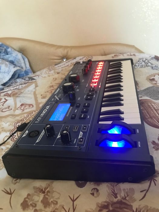 Mini Nova топ състояние
Има няколко направени бленди за солирване