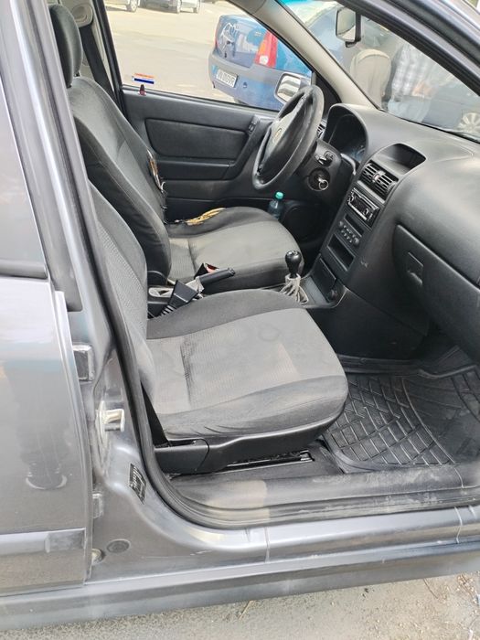 Vând Opel Astra g