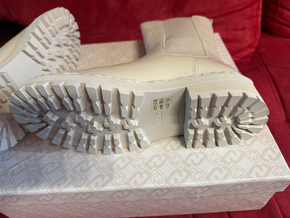 Liu Jo- дамски ботуши 40 номер