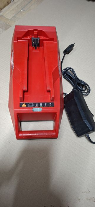 Milwaukee incarcator mxfc