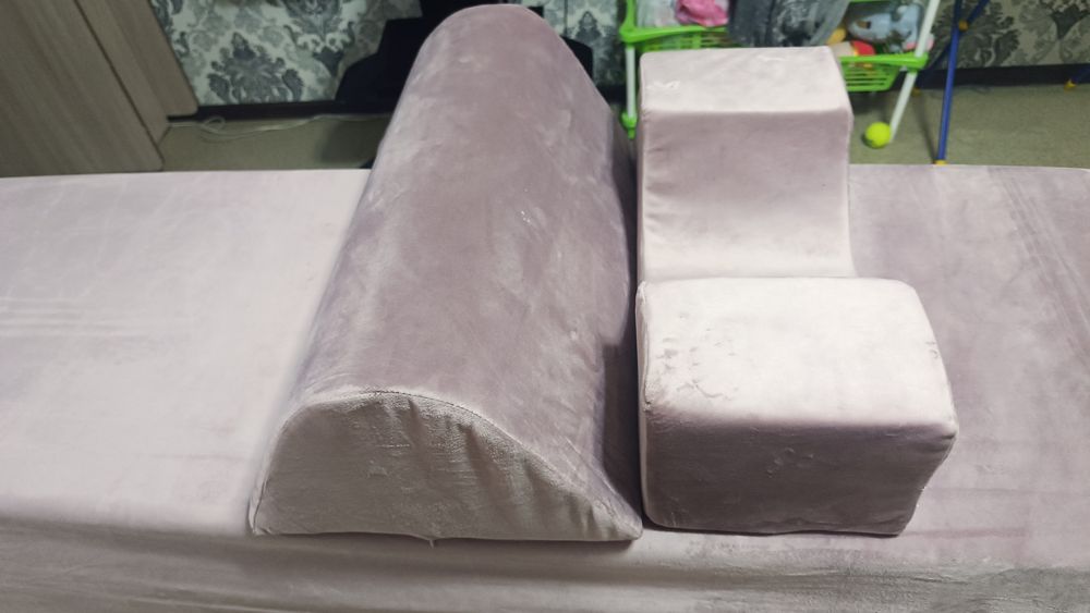 Продаеся кушетка