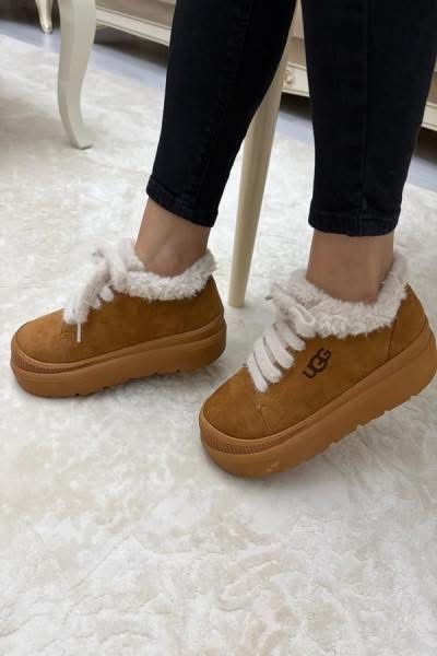 UGG кецове с пух