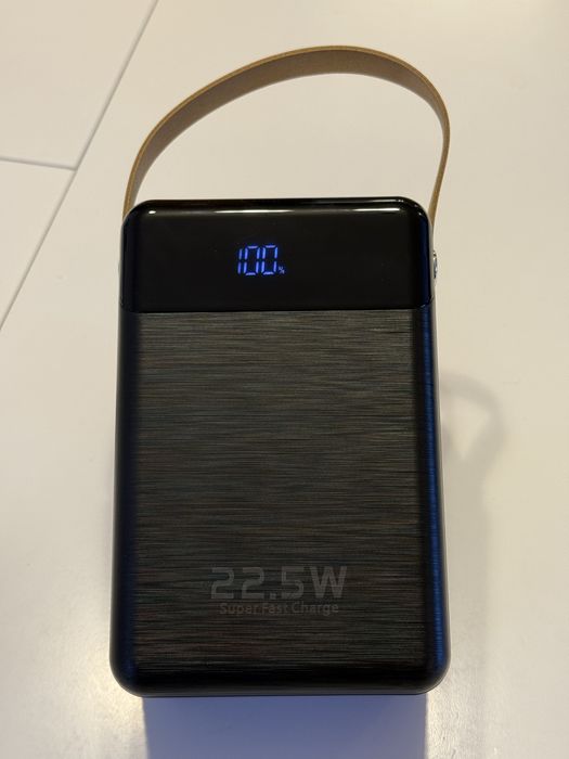 Power bank / baterie externa 100.000mAh 22.5w cabluri lanterna maner