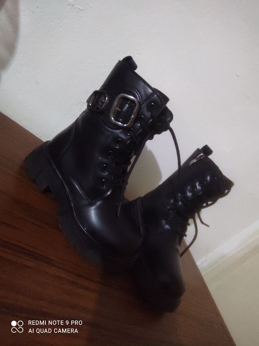 Продам обувь для девочки