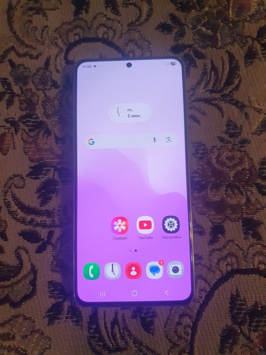 Samsung Galaxy S 21  5G  8/128гб