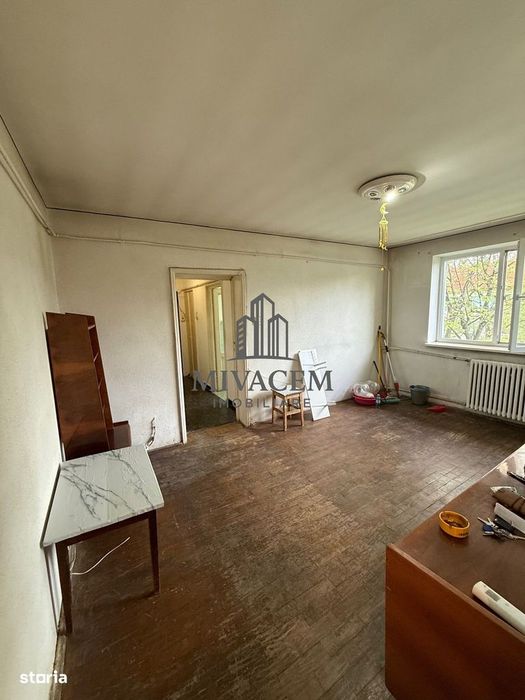 3 camere Calea București zona Petre Ispirescu 4/4 acoperiș pod