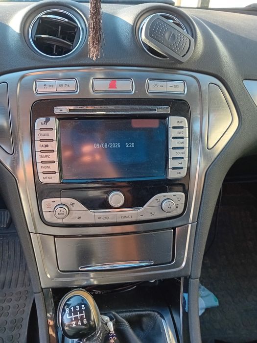 Vând Ford mondeo mk4