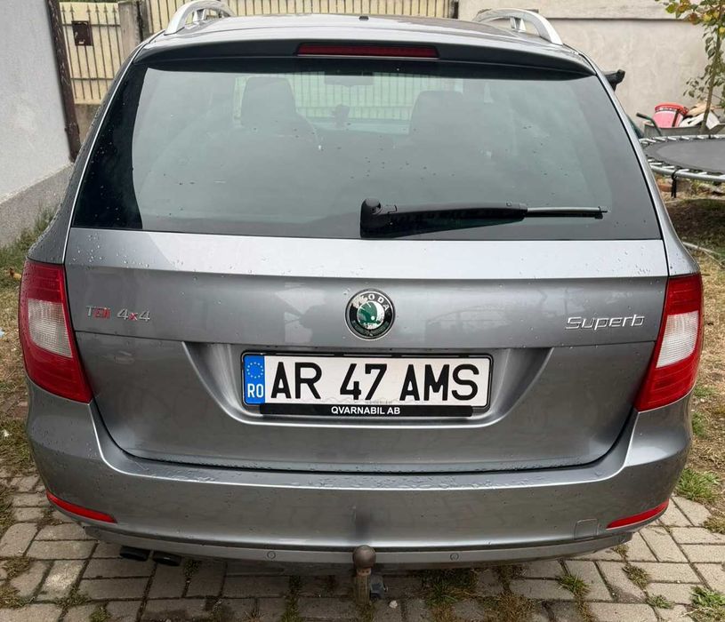 SKODA Superb 2012 — imagine 2