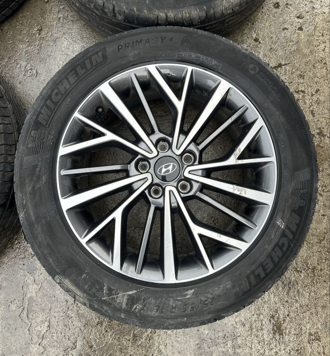 Jante / Roti Hyundai Tucson 225 55 18, dot 2021 vara