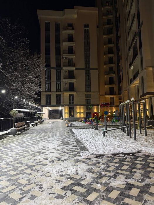 Продается новостройка на ЖК CARAVAN AVENUE Метро Максимка 2/13/13 75м2