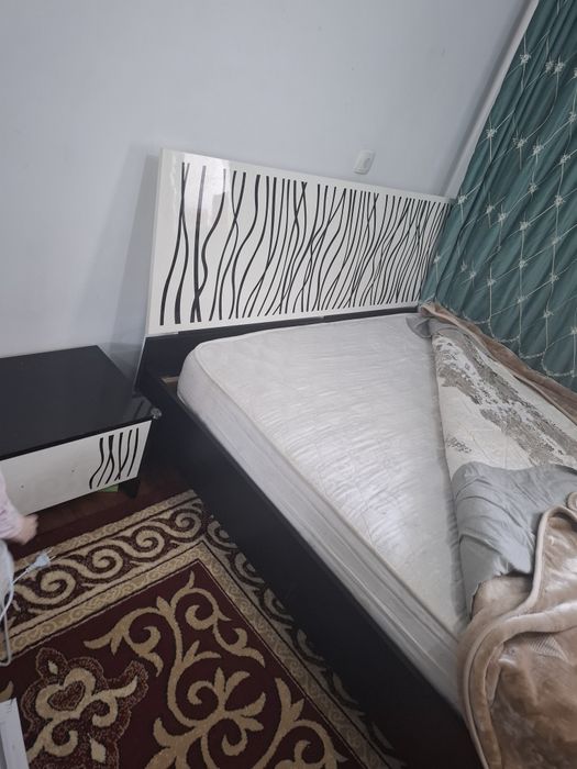 Кровать двуспальная