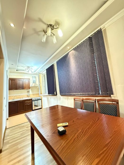 БИЙ 3/2/4, квартира 72м.кв у метро