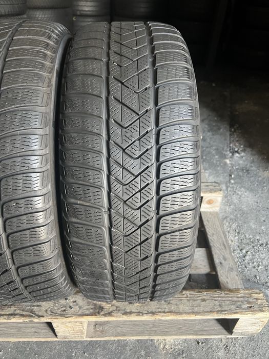 2 anvelope iarna 225/50/17 Pirelli Runflat 2024!