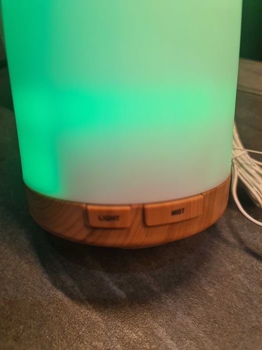 Увлажнител и дифузер