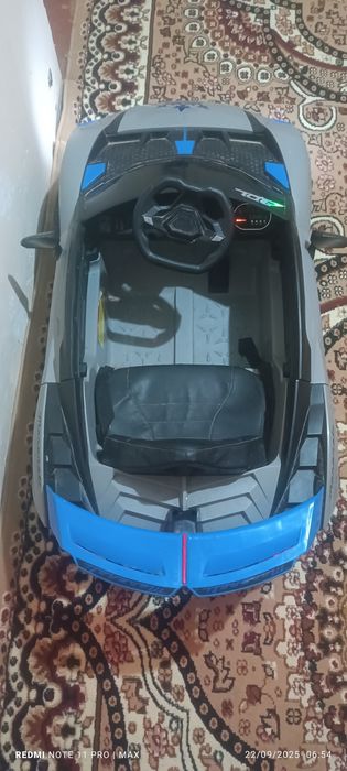 yosh bolalar moshinasi