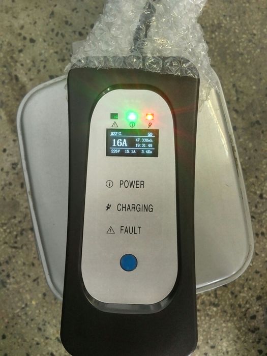 Зарядни устройства и кабели за електромобили