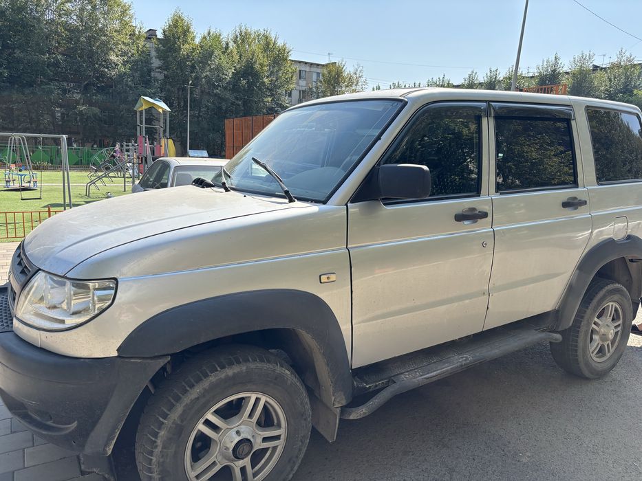 Продам машину внедорожник