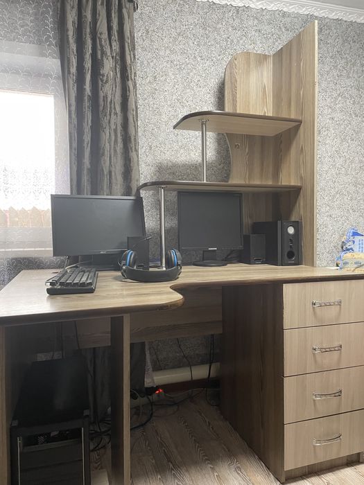 Продап компьютерный стол
