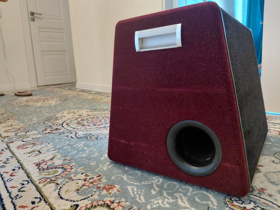 Саабвуфер продам