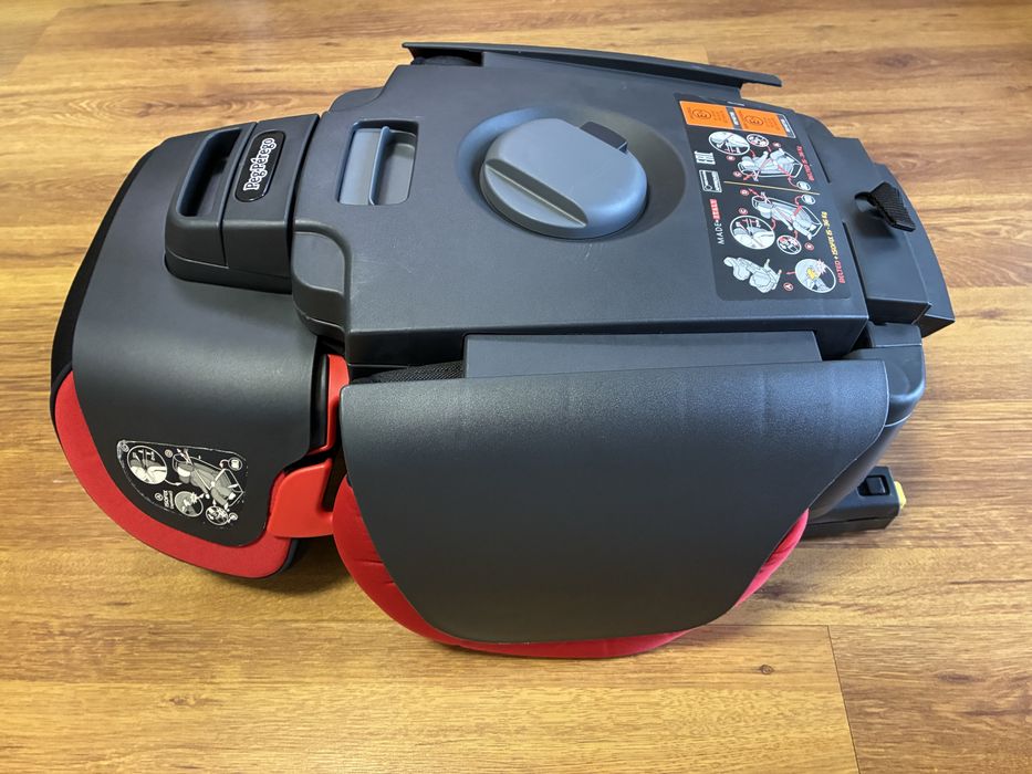 Scaun auto Peg Perego Viaggio + husa Aeromoov + umbrela Fulger McQueen