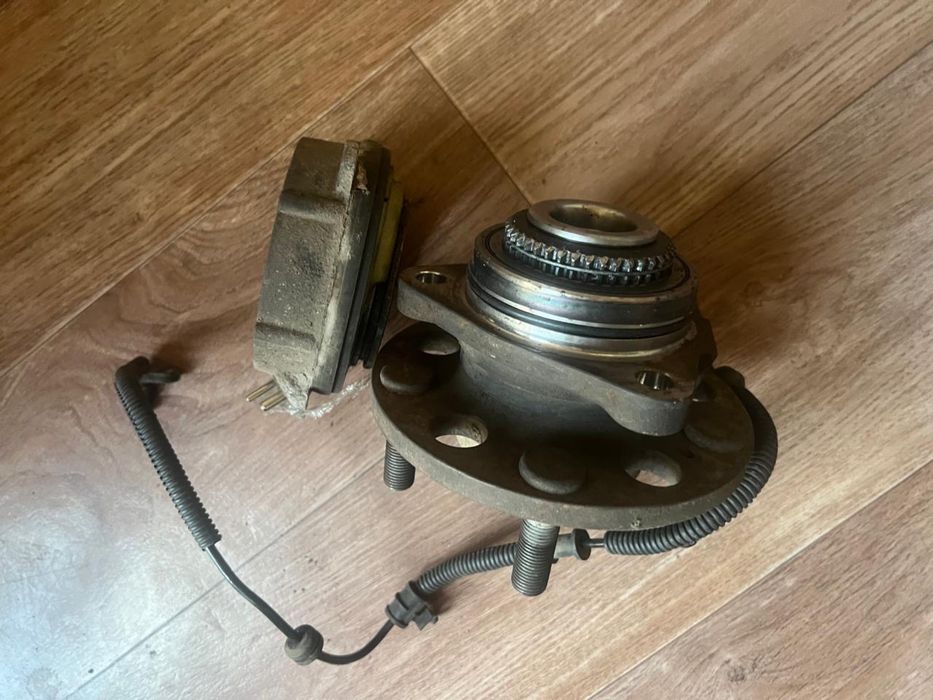 Передняя ступица Саньенг Кайрон