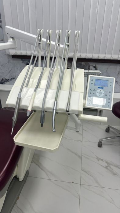 Стоматологическое кресло