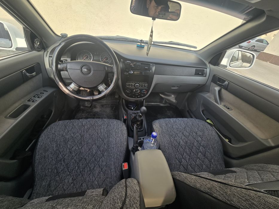 2020 yil 80000 km yurgan holati zo‘r kraskasi toza