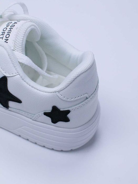 Sifatli oyoq kiyimlar 36-44 razmerlar mavjud. Yangi optom narxda