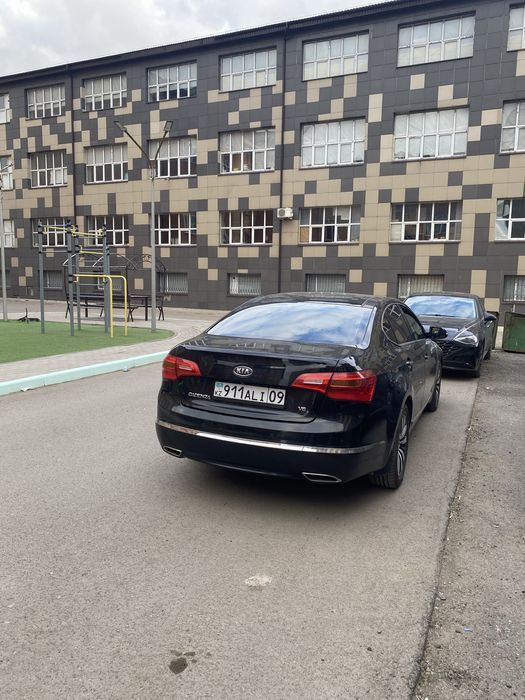 Kia Cadenza 2012