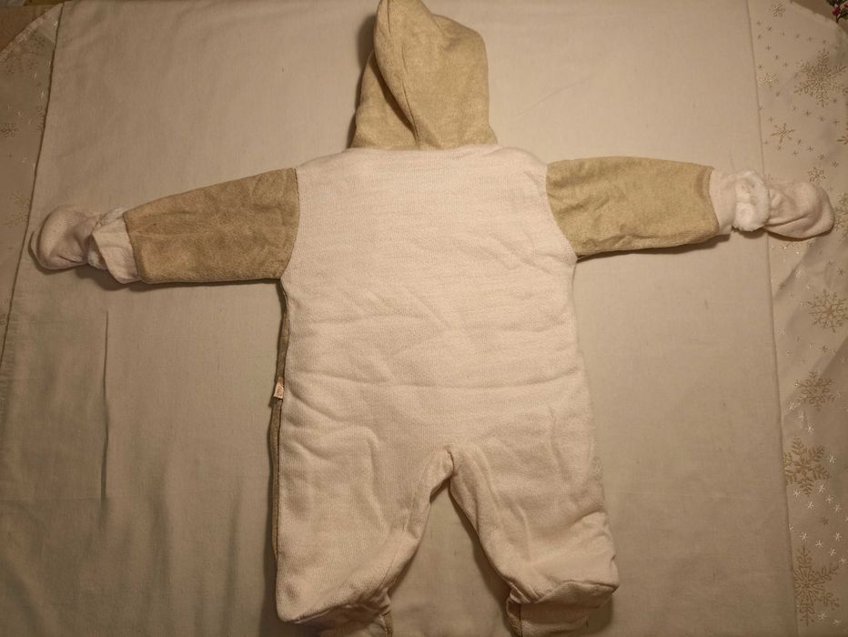 Дебел бебешки гащеризон с ръкавички и качулка за момичета  6 мес.