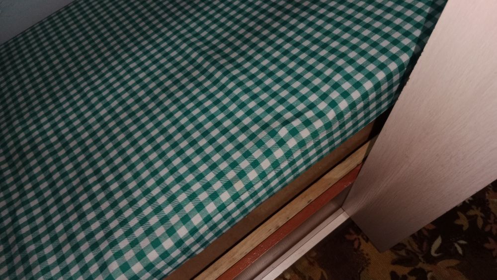 Двухъярусная кровать