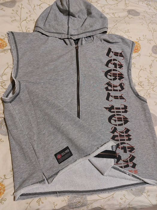 Продавам елек LEGAL POWER