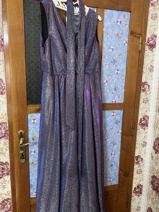 Vand rochie, o singura purtare