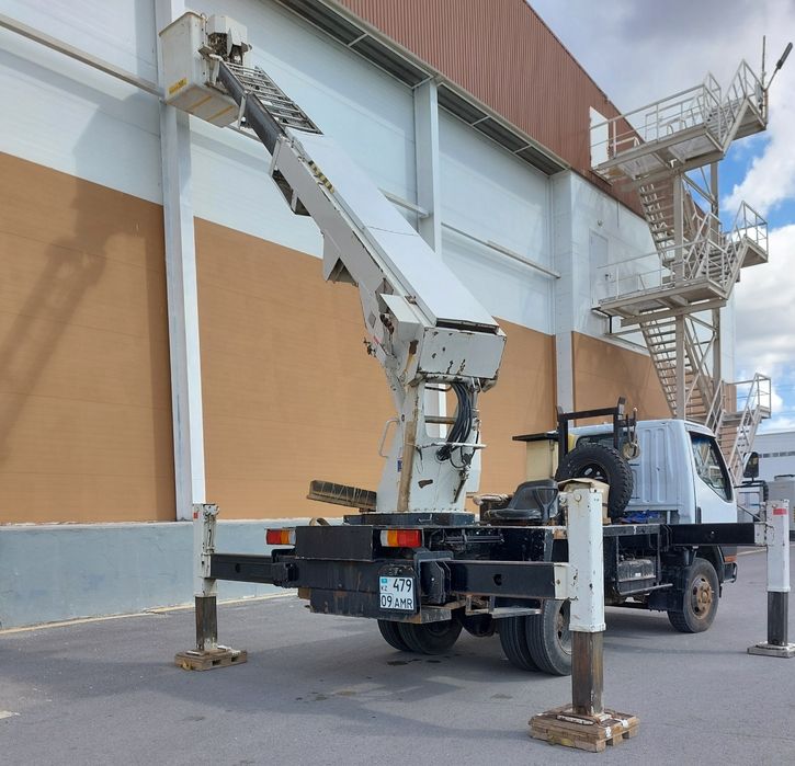 Продам автовышку