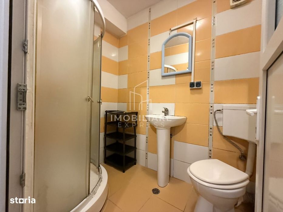 Garsoniera decomandata Calea Turzii - Parcare