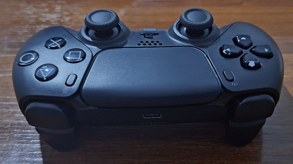 Продается игровой контроллер ТechnoPoint PS4 Black