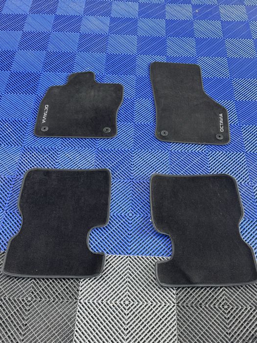 Мокетени стелки за VW SKODA MG BMW RAV 4 RANGE ROVER