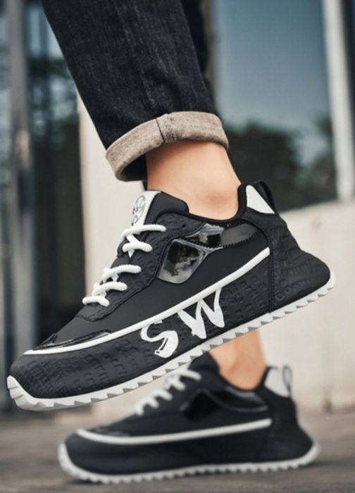 Продам кросовки новые