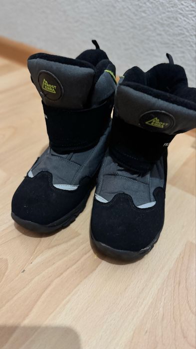 Продам сапоги детские