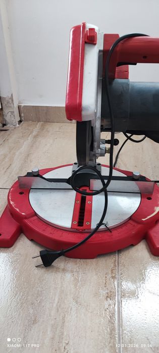 Fierăstrău Circular Staționar